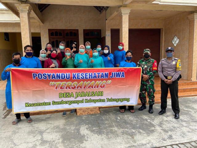 PMM UMM kelompok 4 gelombang 6 bersama dengan tim kesehatan dari desa Jabalsari