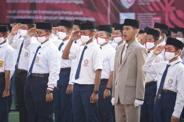 Suasana upacara HUT RI ke 75 di Pesantren Tahfizh Daqu, Tangerang 
