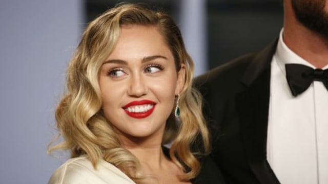 Miley Cyrus peringkat 1 di itunes chart. Foto: REUTERS/Danny Moloshok