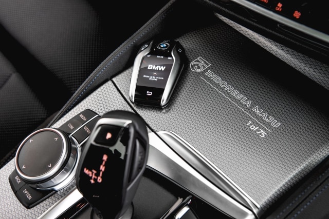 BMW 520i Edisi 75 Tahun Indonesia Meluncur, Harga Capai Rp 1,1 Miliar (186567)