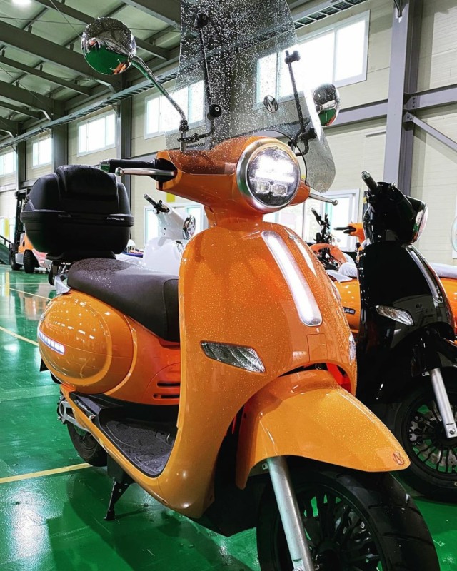 Mirip Yamaha NMax, Ini Motor Listrik MBI yang Akan Dijual di Indonesia (30105)