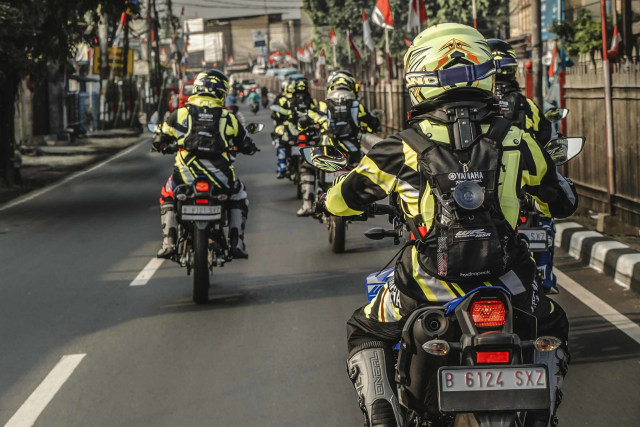 Foto: Garuk Tanah Pakai Yamaha WR 155 R di Bukit Hambalang (90825)