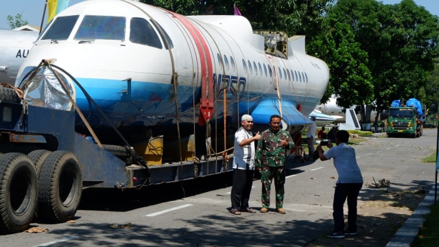 Pesawat N250 Gatotkaca karya BJ Habibie telah tiba di Museum Pusat TNI-AU Dirgantara Mandala (Muspusdirla) Yogyakarta. Foto: Arfiansyah Panji Purnandaru/kumparan