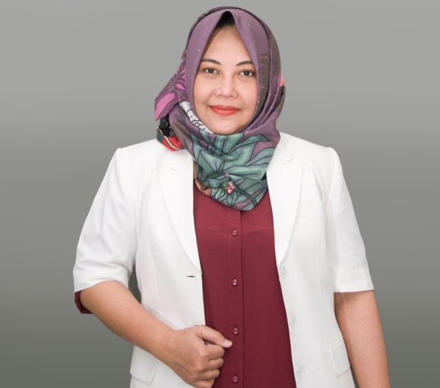 dr. Meita Witanti, Dokter Trainer dan Branch Manager Esther House of Beauty WR Supratman Surabaya﻿