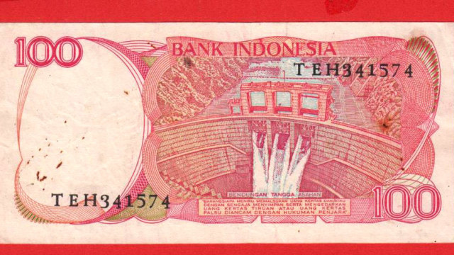 Uang kertas Rp 100 tahun 1984 dengan gambar bendungan di PLTA Tangga. Foto: Istimewa