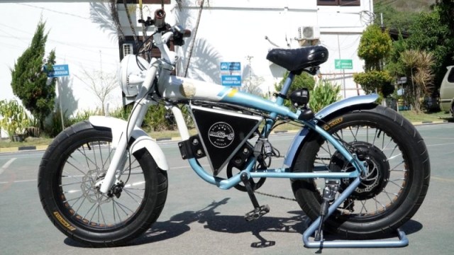 Mbojo Electric Bicycle (Matric B), sepeda motor listrik buatan UKM Mataram. Foto: Antara