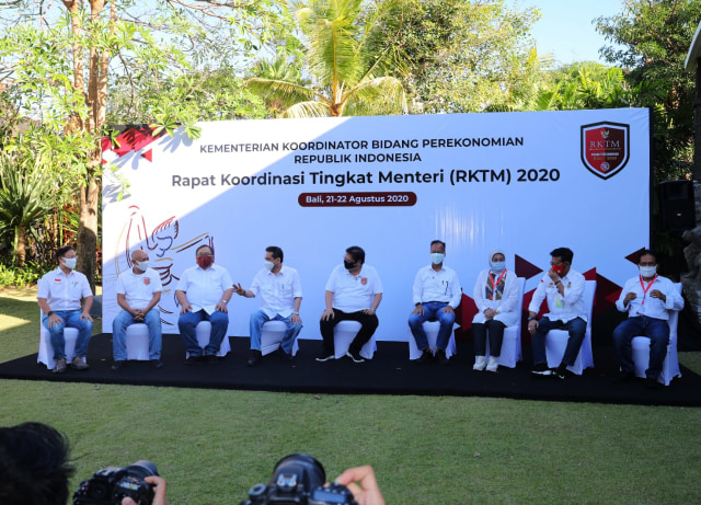 Rapat Koordinasi Tingkat Menteri dengan menerapkan protokol kesehatan di Bali. Foto: Dok istimewa