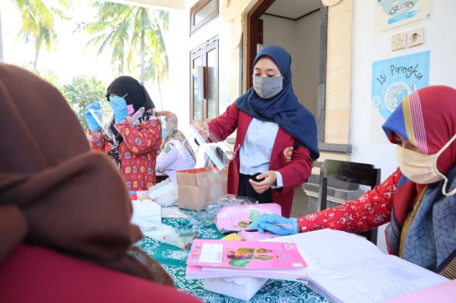 Di Era New Normal, Mahasiswa UMM Bergerak Dalam Posyandu Balita (242483)