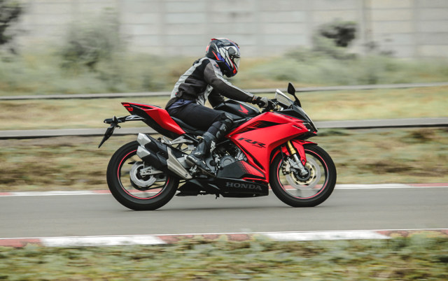 Catatan Kami Setelah Menggeber Honda CBR250RR SP Quick Shifter di Sirkuit (56440)