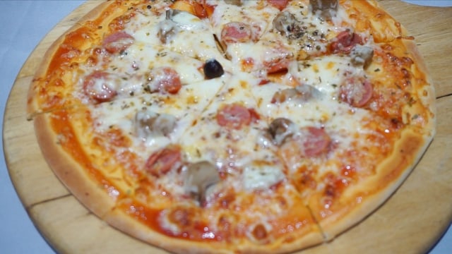 Pizza ala Roemi yang bisa dibuat di rumah. Foto: Tugu Jogja