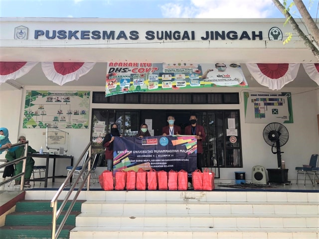 Penyerahan Nasi Box sebagai upaya Supporting Tenaga Medus