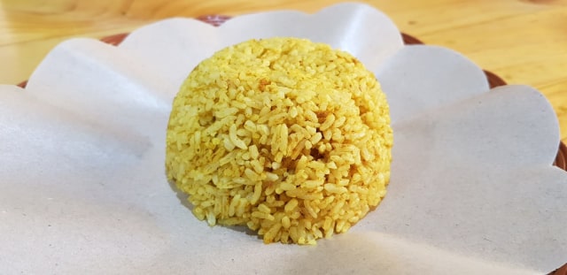 Sensasi Menikmati Nasi Kulit Syuurga yang Viral di Kota Samarinda (106110)