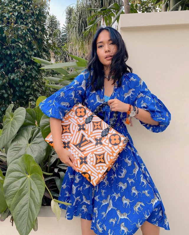 Tipe Kepribadian Orang yang Suka Busana Warna Biru (1)