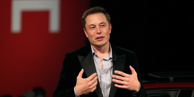 Elon Musk (Foto: wallsdesk.com)