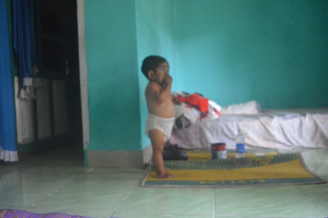 Pemuda 21 Tahun Asal Lombok yang 'Terjebak' di Tubuh Balita Masih Pakai Popok  (55645)
