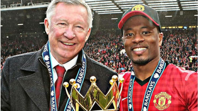 Saat Patrice Evra Paksa Sir Alex Ferguson Ubah Starting Eleven Pilihannya (25685)