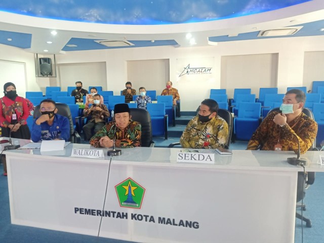 Suasana Memorandum of Understanding (MoU) virtual antara Bapenda Kota Malang dan Direktorat Jenderal Pajak Kementrian Keuangan Republik Indonesia, Rabu (26/8). Foto : rezza do'a