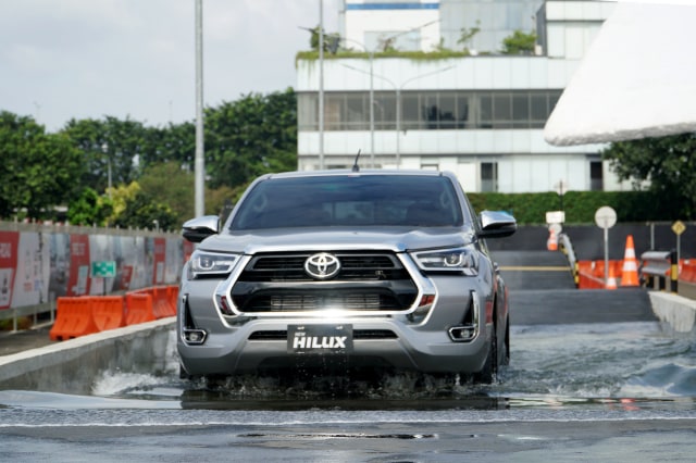 Toyota New Hilux 2020 Meluncur di Indonesia, Harganya Naik Rp 7 Jutaan (7210)