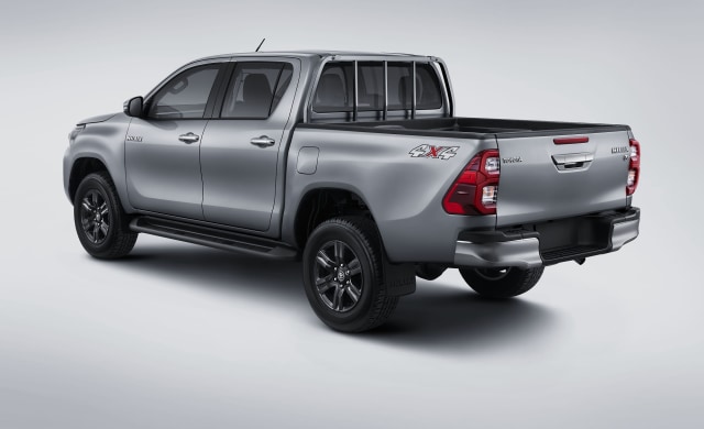 Toyota New Hilux 2020 Meluncur di Indonesia, Harganya Naik Rp 7 Jutaan (7213)