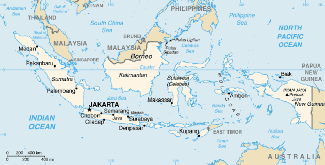 Wilayah indonesia berada di garis lintang utara dan garis lintang selatan