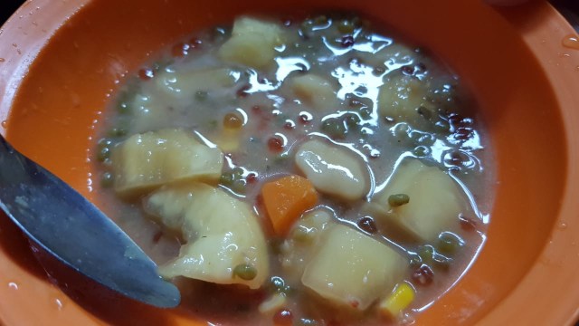 Bubur Asyura. Foto: Leo Prima/Hi!Pontianak