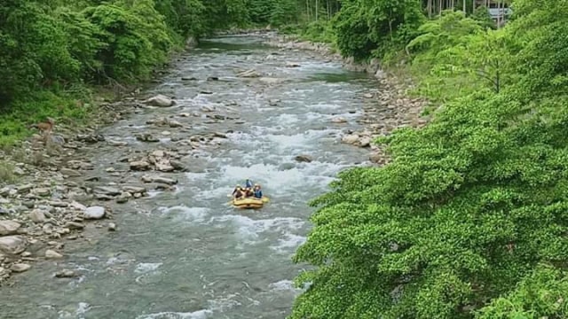 Foto: Uji Adrenalin Wisata Arung Jeram Tinukari di Kolaka Utara (219955)