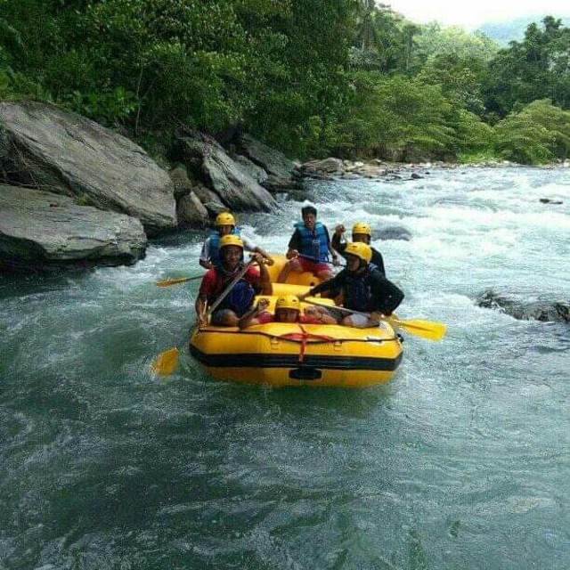 Foto: Uji Adrenalin Wisata Arung Jeram Tinukari di Kolaka Utara (219958)
