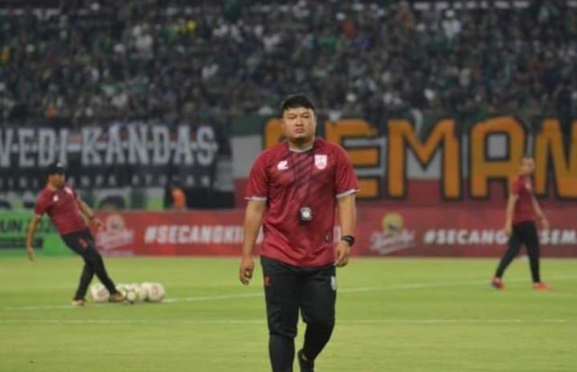 Pelatih fisik Persis Solo, Budi Kurnia saat masih melatih PSIS Semarang