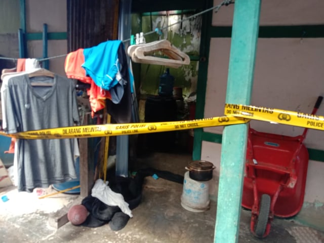Rumah korban langsung di police line, untuk mempermudah proses olah TKP, foto : Istimewa