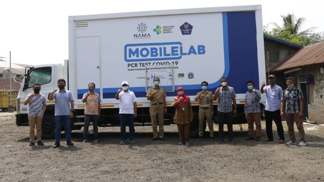 Mobil laboratorium atau Mobile Lab untuk mempercepat penanganan COVID-19 di Jakarta. Foto: PPID Jakarta