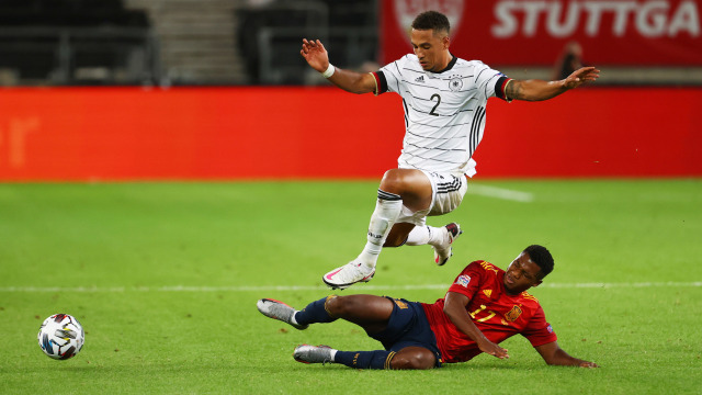 Ansu Fati berlaga di UEFA Nations League bersama Timnas Spanyol. Foto: REUTERS/Kai