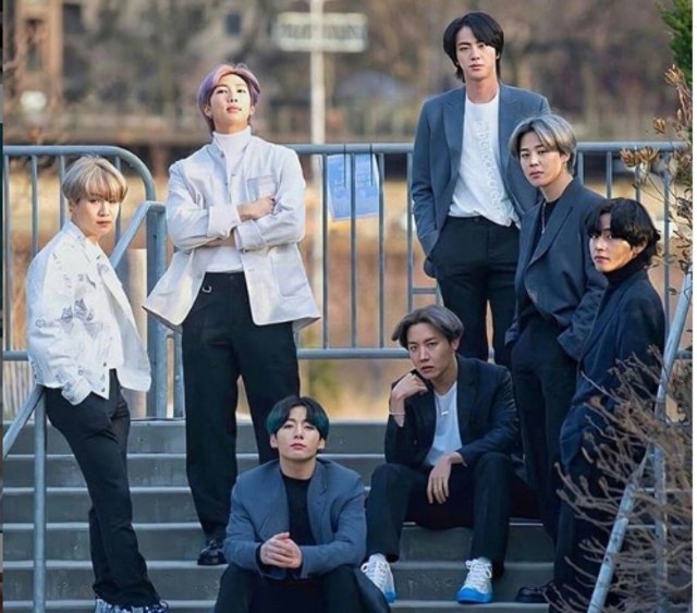 iTunes Chart Dirajai 6 Versi Remix Lagu Dynamite BTS! Warbiyasak! (146069)