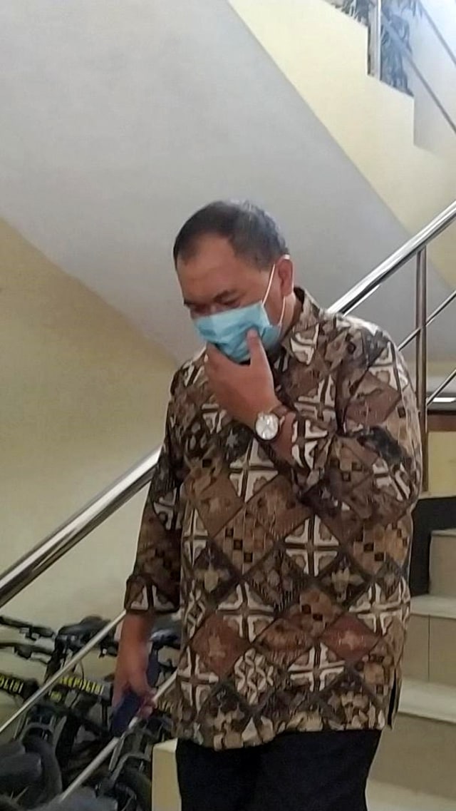 Wali Kota Bandung Oded M. Danial memenuhi panggilan dari KPK, di Gedung Satuan Sabhara Polrestabes Bandung, Jumat (4/9). Foto: Rachmadi Rasyad/kumparan