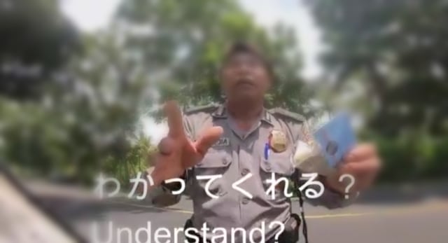 screenshot video saat polisi memeras turis Jepang di Jembrana, Bali - IST