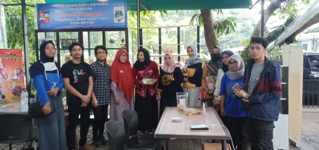 KKN IT UMY Memberdayakan 3 Usaha Kuliner Bogor