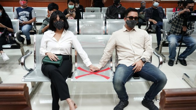 Hakim Tolak Permohonan Eks Pengacara Vanessa Angel untuk Bersaksi Secara Virtual (70433)