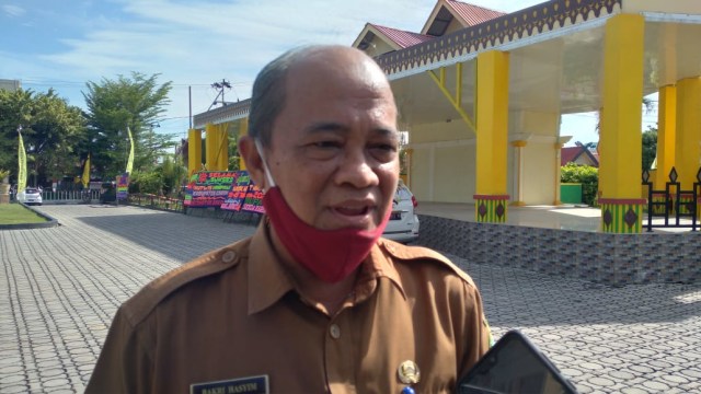 ﻿﻿Kepala dinas pendidikan Kabupaten Karimun, Bakri Hasyim. Foto: Khairul S/kepripedia.com