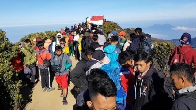 Kondisi Gunung Gede pada Minggu (6/9). Foto: Dok. Dimas Bachtiar