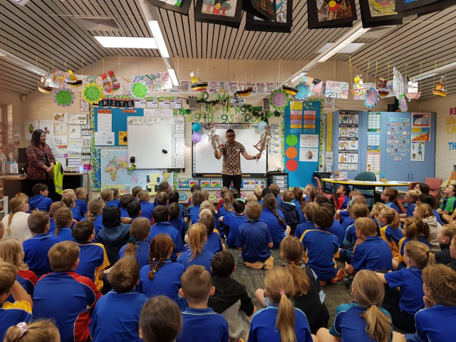 KJRI Perth blusukan ke Port Hedland Primary School di utara Australia Barat (sekitar 1.600 km dari Perth) yang mengajarkan Bahasa Indonesia. (Sumber: Dokumentasi KJRI Perth)