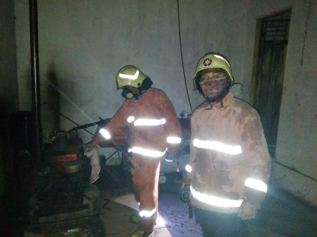 Si Jago Merah Lahap Toko Onderdil di Malang (81223)