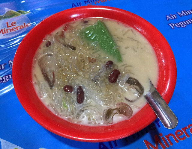 5 Jajanan Khas Kota Pontianak yang Dapat Kamu Jumpai di Tangerang Selatan (56936)