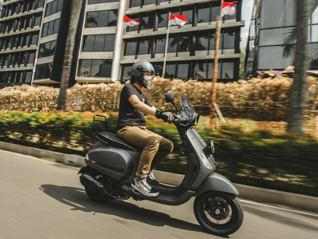 Pengalaman Mencoba New Vespa S 125 i-get 2020: Kompak dan Lincah (37833)
