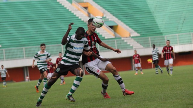 Kukanyaga Nyoka dan 4 Istilah Sepak Bola yang Paling Jarang Kita Dengar (1) (87848)