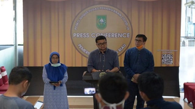 JURU Bicara Penanganan COVID-19 Riau, dr Indra Yovi. 
