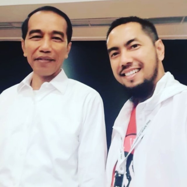 Presiden Jokowi dan Sunan Kalijaga. Foto: Instagram @sunankalijaga_sh