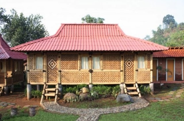 Rumah Adat Sunda. Foto: budayajawa.id