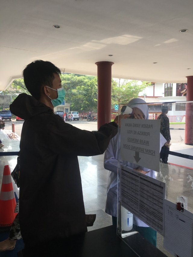Covid-19 Terus Meningkat, Mahasiswa Keperawatan UMM Terjun Sebagai Relawan (46846)