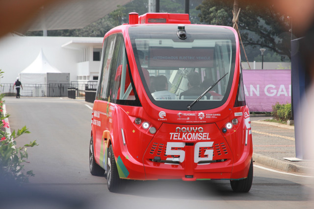 Telkomsel menguji coba jaringan 5G dengan penerapan mobil autonomus di ajang Asian Games 2018. Foto: Telkomsel
