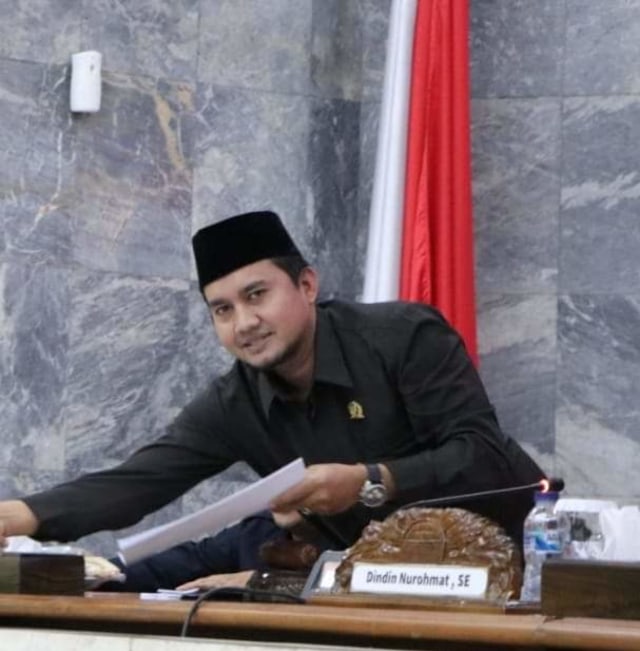 Ketua DPRD Kabupaten Lebak, (Alm) Dindin Nurohmat, SE