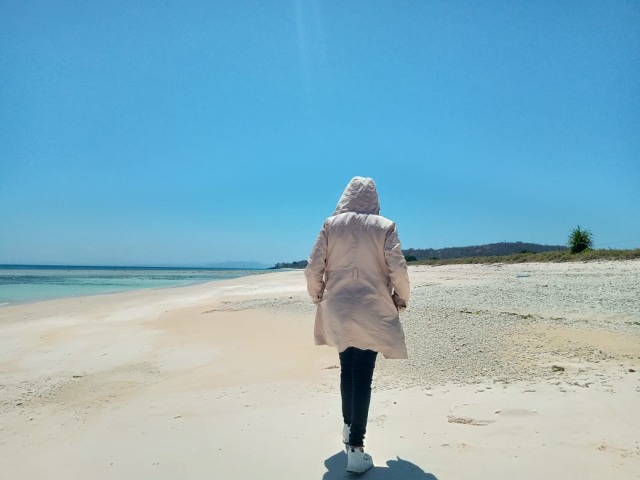 Pantai Bahansalit, Surga Tersembunyi di Pulau Semau, NTT (873718)